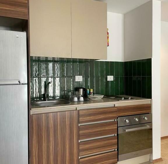 آپارتمان 1 خوابه, Livingville Nine