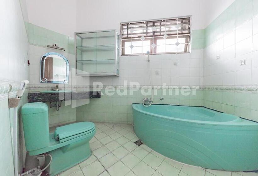 اتاق استاندارد, Biru Homestay Bandung Mitra Reddoorz