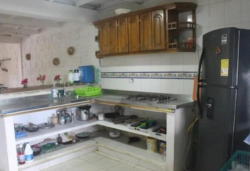 اتاق استاندارد سه نفره, Taida Experiences Hostel