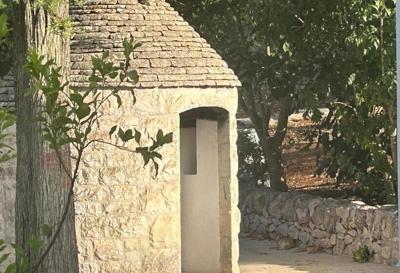ویلای یک اتاق خوابه با استخر شنا, Il Trullo Di Simona