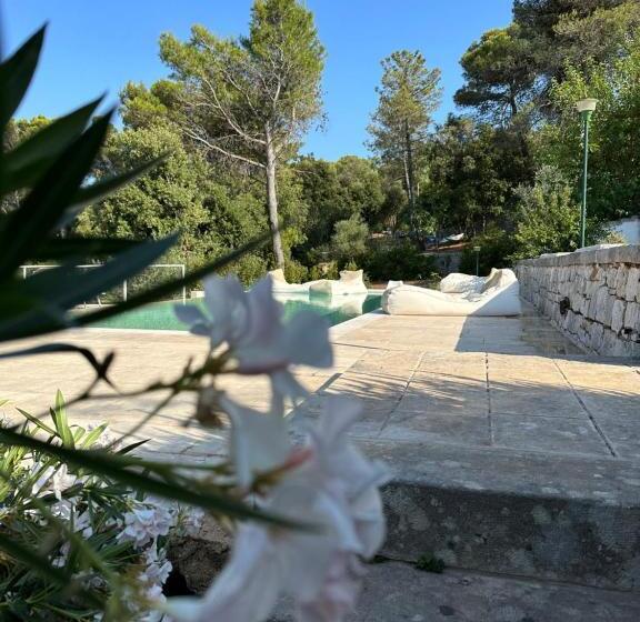 ویلای یک اتاق خوابه با استخر شنا, Il Trullo Di Simona