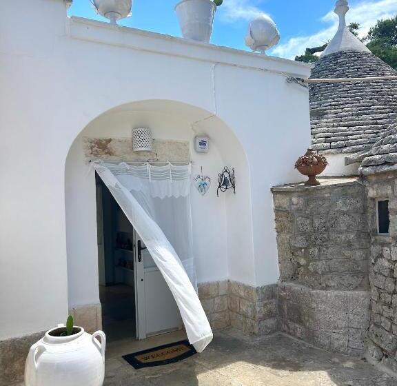 ویلای یک اتاق خوابه با استخر شنا, Il Trullo Di Simona
