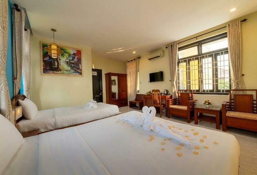 اتاق استاندارد با بالکن, Hoi An Heart Hostel Villa