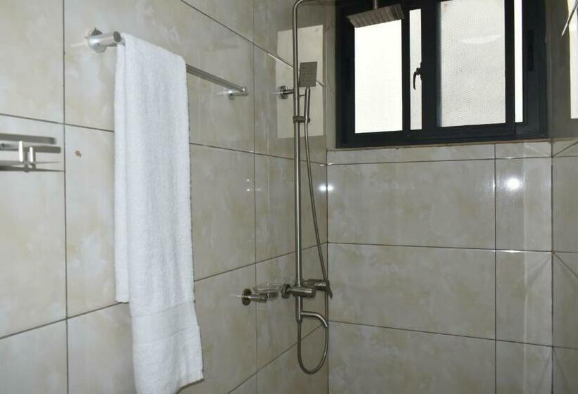 اتاق استاندارد, Bwami Dubai Hotel Kasulu