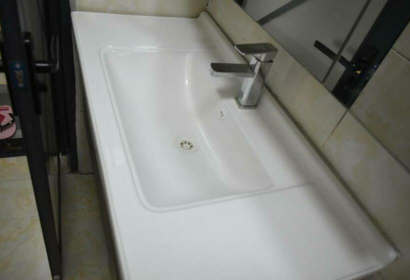 اتاق لوکس, Bwami Dubai Hotel Kasulu