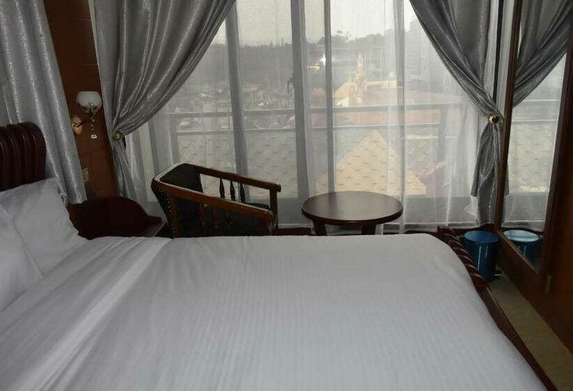 اتاق سوپریور, Bwami Dubai Hotel Kasulu