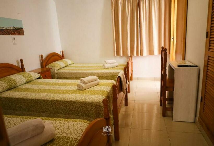 اتاق استاندارد برای معلولان, Hostel Low Cost Ben Nassar