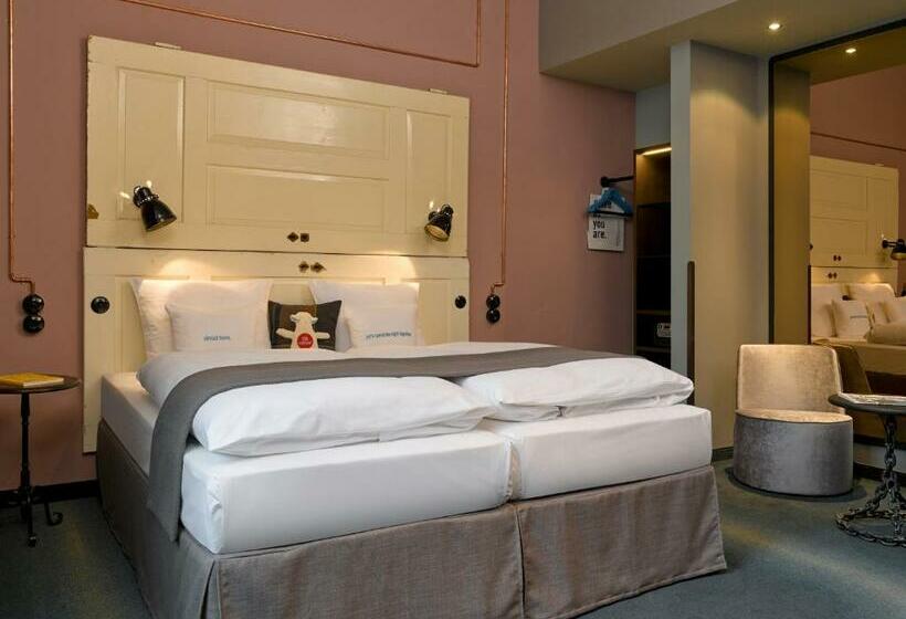 اتاق استاندارد, 25hours Hotel Altes Hafenamt