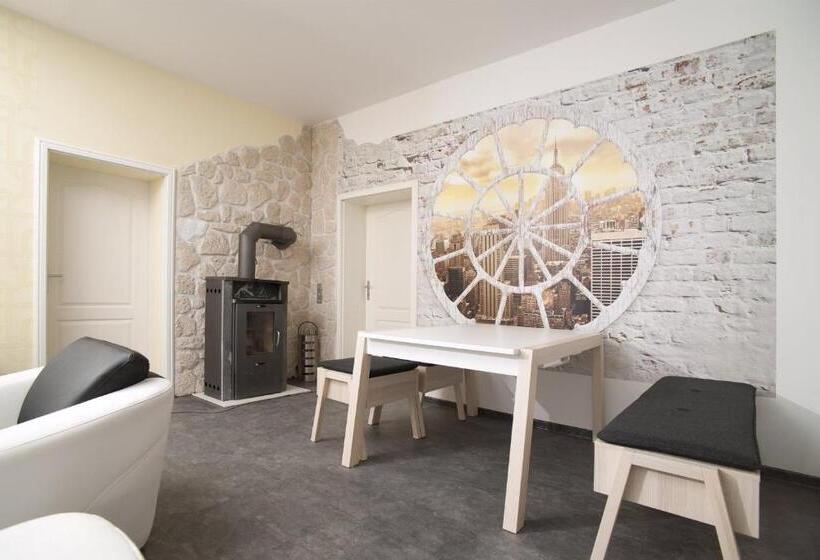 سوییت لوکس, Designpension Idyll Nr2 Hotel Garni