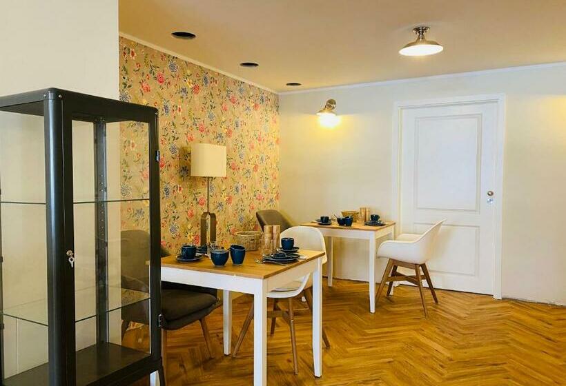 اتاق استاندارد, Pension22