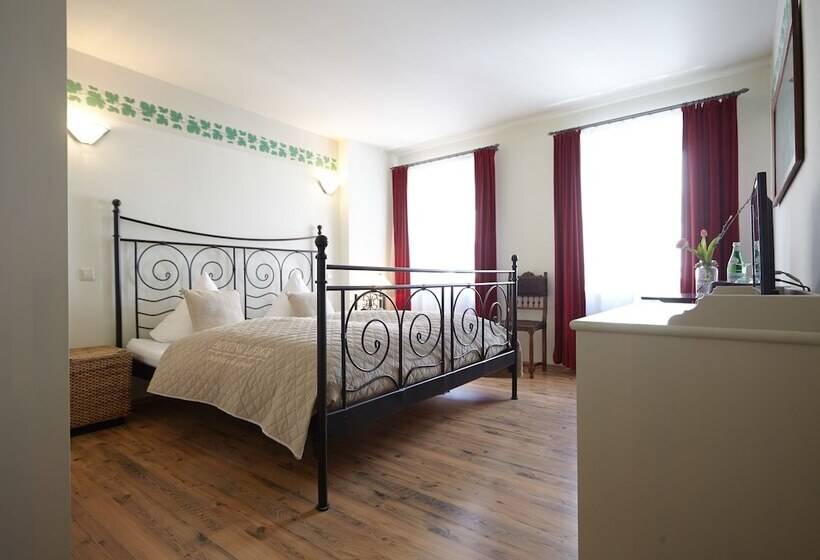 اتاق استاندارد, Pension22