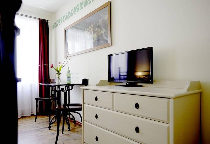 اتاق استاندارد, Pension22