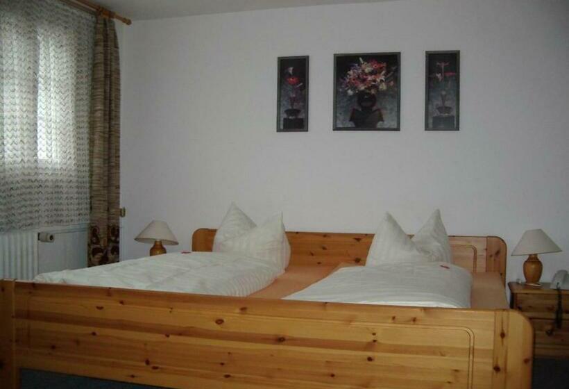 اتاق استاندارد, Waldeck In Todtnau