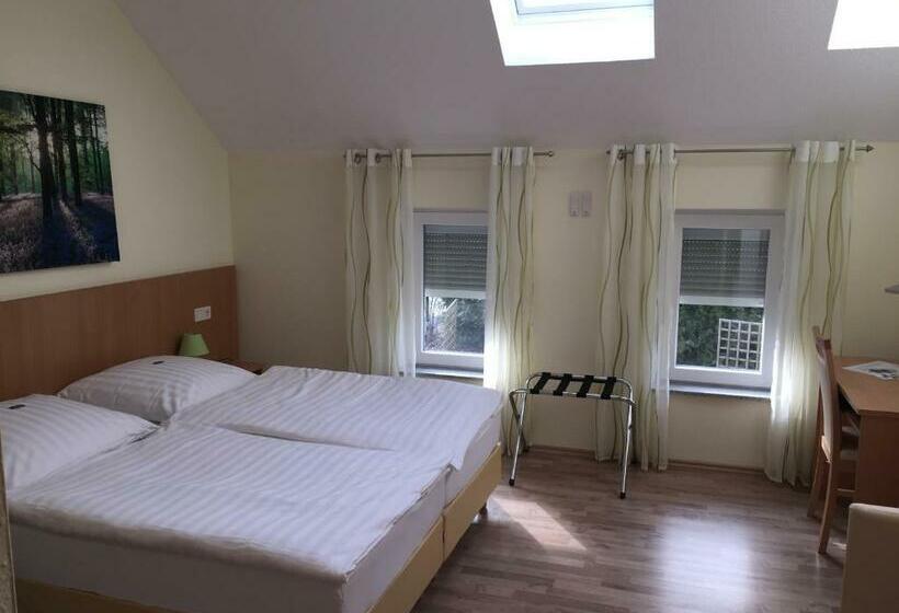 اتاق استاندارد, Pension Im Wirtshaus Himberg