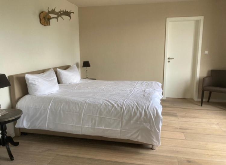 חדר סופריור עם מיטת קינג, Landhotel Flora & Fauna