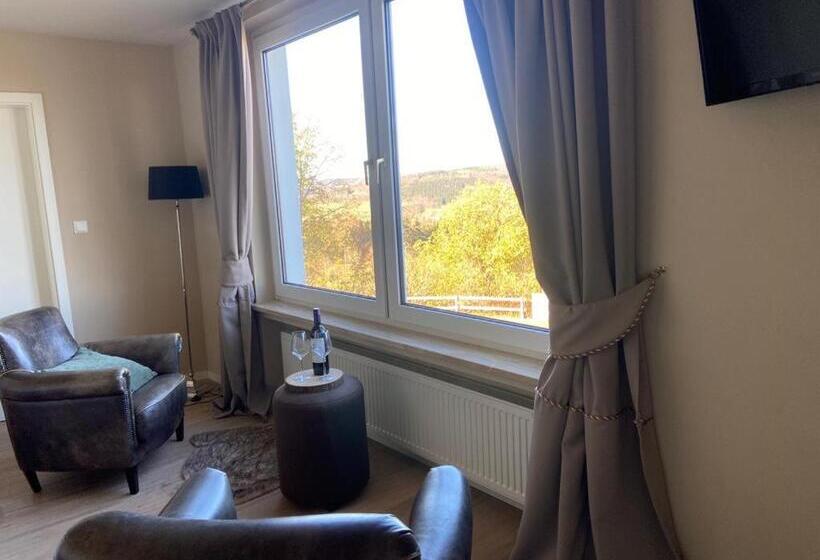 חדר סופריור עם מיטת קינג, Landhotel Flora & Fauna
