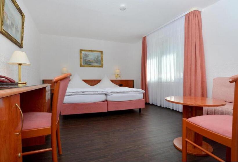 اتاق استاندارد سه نفره, Zehnthof