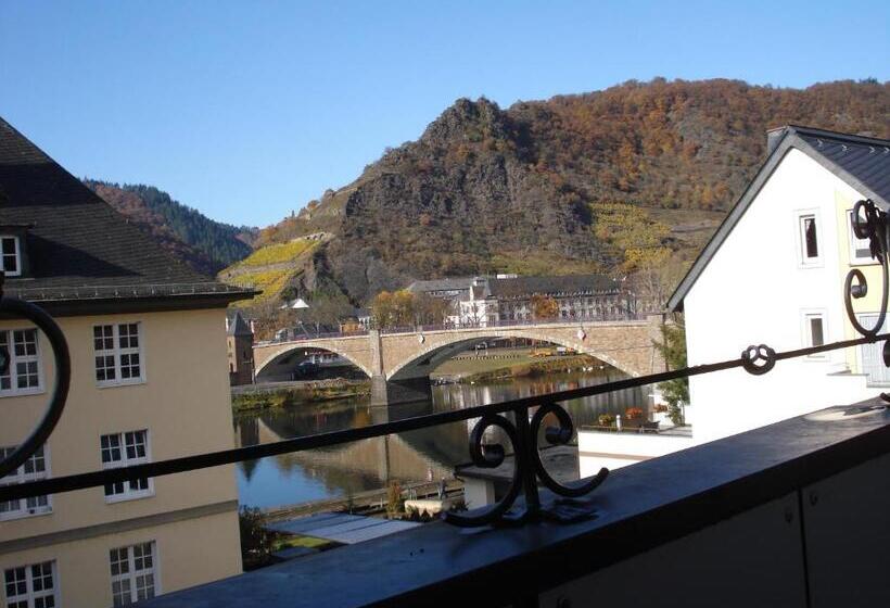 اتاق استاندارد چهار تخته, Zehnthof