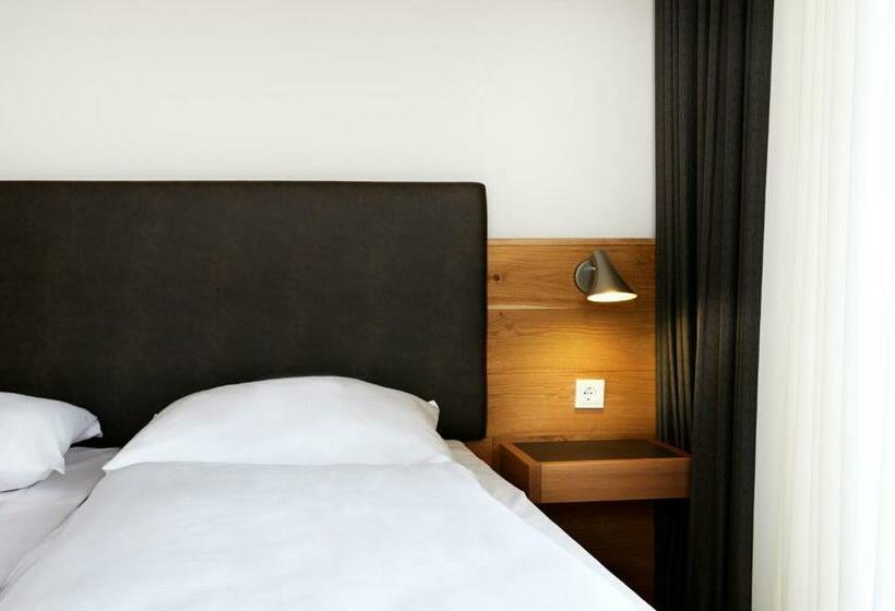 اتاق استاندارد, Im Jaich Hotel Bremerhaven
