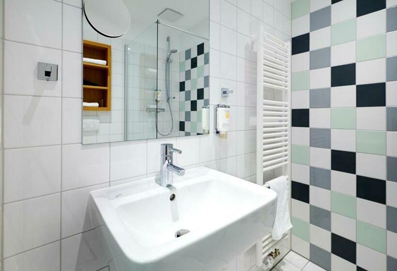 اتاق استاندارد یک نفره, Im Jaich Hotel Bremerhaven
