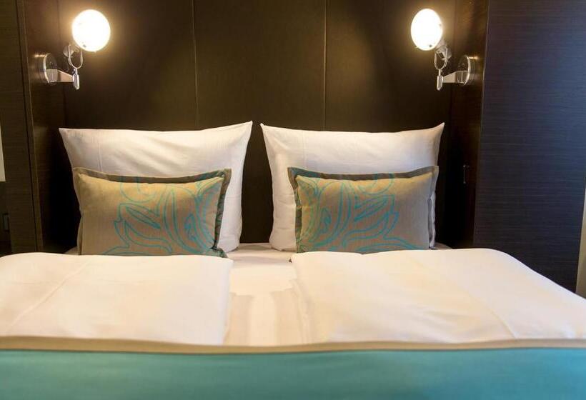 اتاق استاندارد با تخت بزرگ, Motel One Munich   Olympia Gate