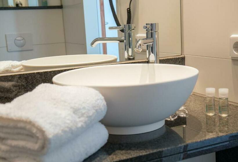 اتاق استاندارد, Motel One Munich   Olympia Gate