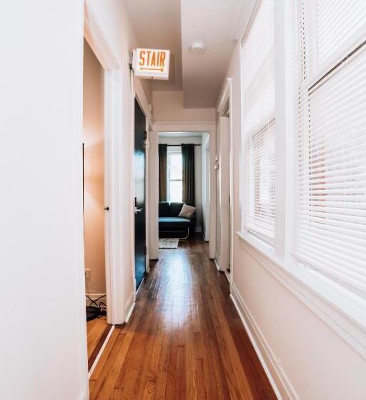 5 Bedroom Apartment, Stay 424 Hostel