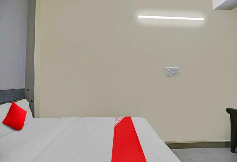 اتاق کلاسیک سه تخته, Flagship Hotel Delight In Near Worlds Of Wonder