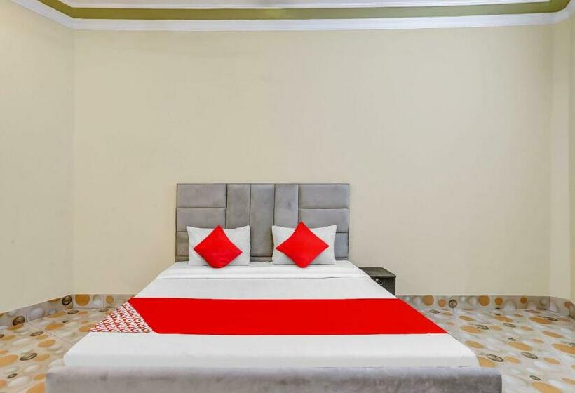 اتاق کلاسیک سه تخته, Flagship Friends Guest House