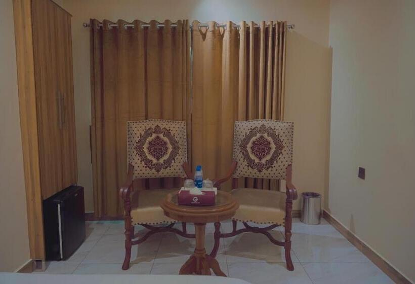 سوییت جونیور, Pearl Inn