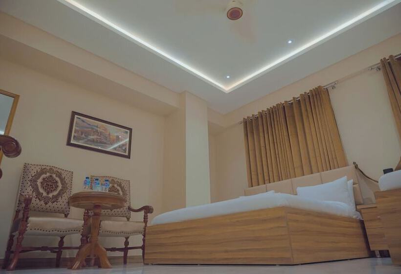 اتاق لوکس, Pearl Inn