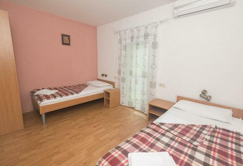 اتاق استاندارد, Guest House Maria