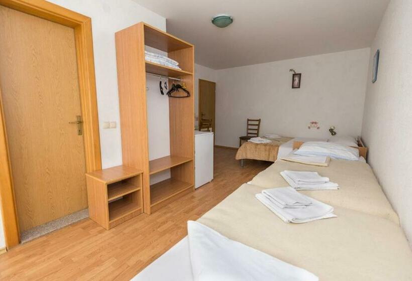 استودیو استاندارد با بالکن, Guest House Maria