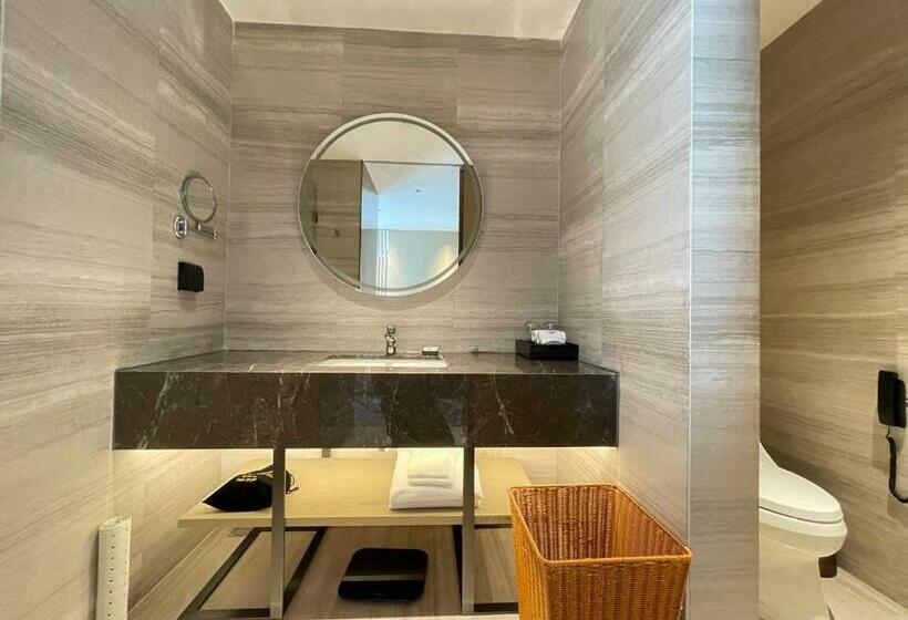 اتاق لوکس با تخت بزرگ, White Swan Vyv Hotel, Foshan