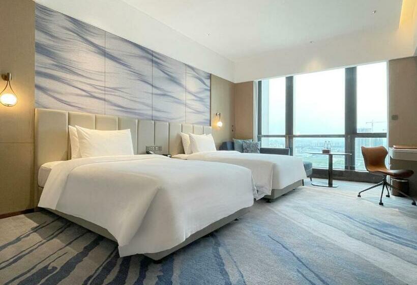 Deluxe room with river view, White Swan Vyv Hotel, Foshan