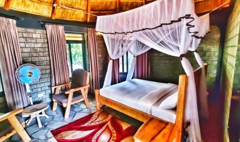 اتاق لوکس, Gipir And Labongo Safari Lodge Ltd
