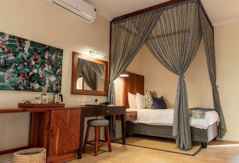 اتاق لوکس سه تخته, Shongwe Oasis