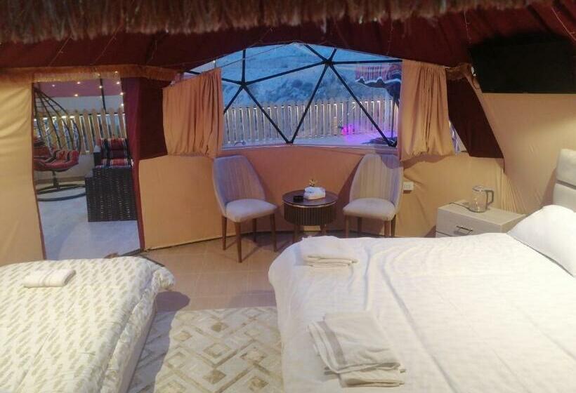 اتاق لوکس سه تخته, Bubble Castle House