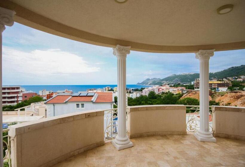 آپارتمان 1 خوابه با چشم‌انداز دریا, Apartaments Crown Silvia