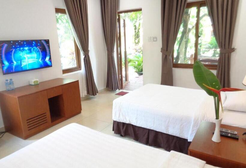 ویلای استاندارد با چشم‌انداز باغ, Vuon Xoai Resort