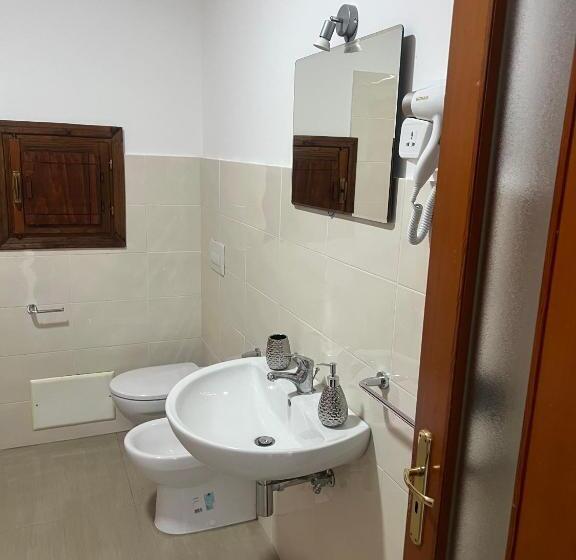 اتاق استاندارد سه نفره, B&b Il Santo Re