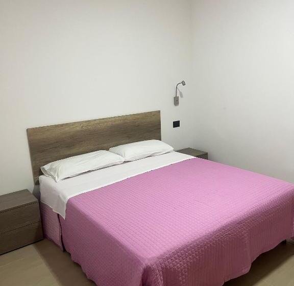اتاق استاندارد سه نفره, B&b Il Santo Re
