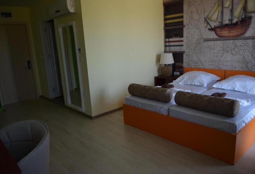اتاق استاندارد, Therma Camp And Pool In Therma Village   Free Parking & Free Beach