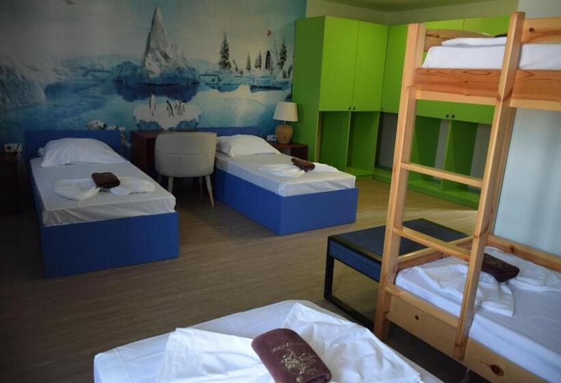 اتاق خانوادگی, Therma Camp And Pool In Therma Village   Free Parking & Free Beach