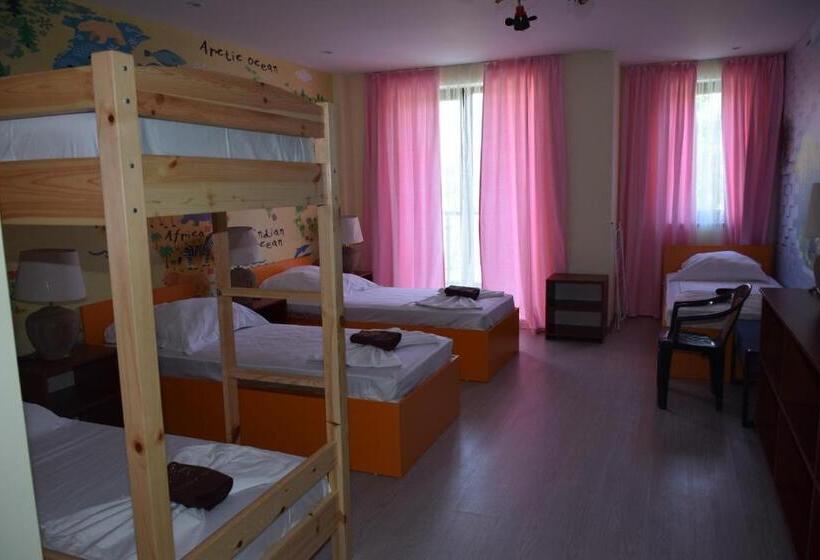 اتاق خانوادگی, Therma Camp And Pool In Therma Village   Free Parking & Free Beach