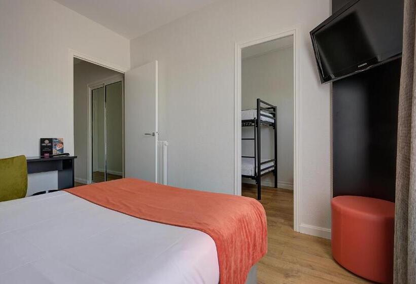 Standard Quadruple Room, Europ