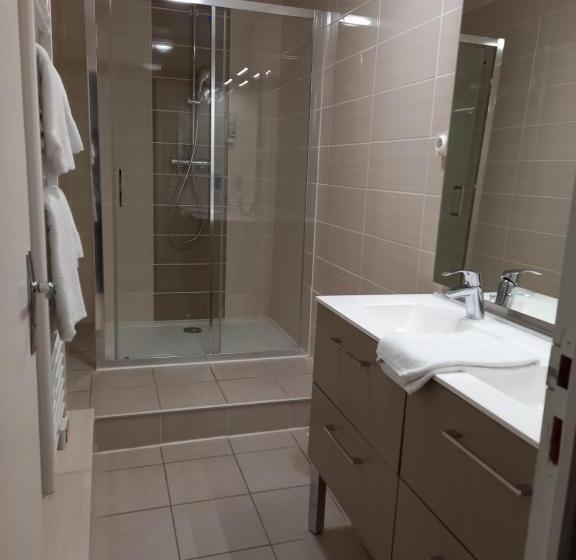 اتاق استاندارد, Brit Hotel Comtes De Champagne   Troyes Centre Historique