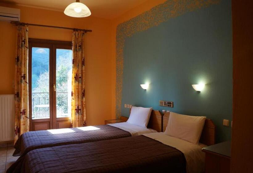 اتاق استاندارد با چشم‌انداز, Guesthouse Papastathis