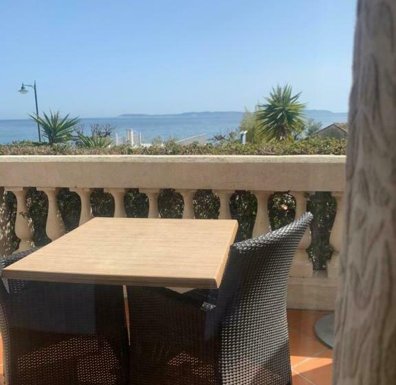 Номер Стандарт Вид на Море, Hôtel Beau Soleil