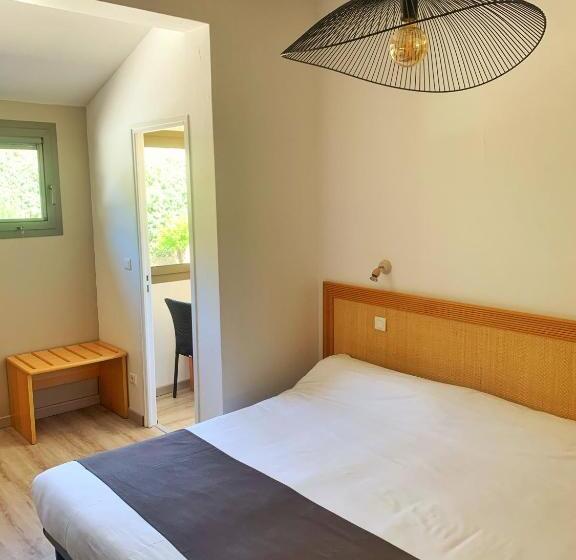 Номер Стандарт Трехместный, Hôtel Beau Soleil
